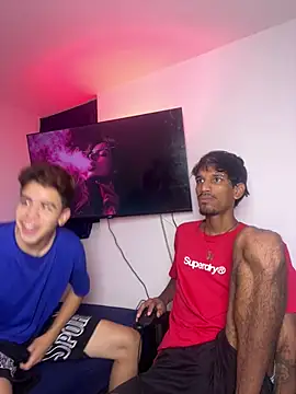 Snapshot of Miguel_bigcock chatting on 01/15/26, 04:50 Miguel bigcock online show from 01/15/26, 04:50