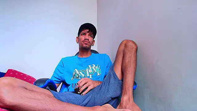Miguel bigcock online show from 06/25/26, 01:59