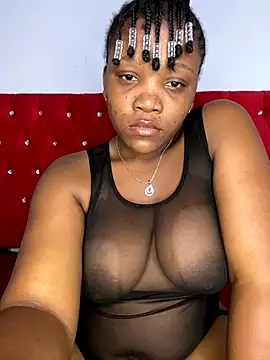 Beyoncex05 online show from 10/28/25, 11:07