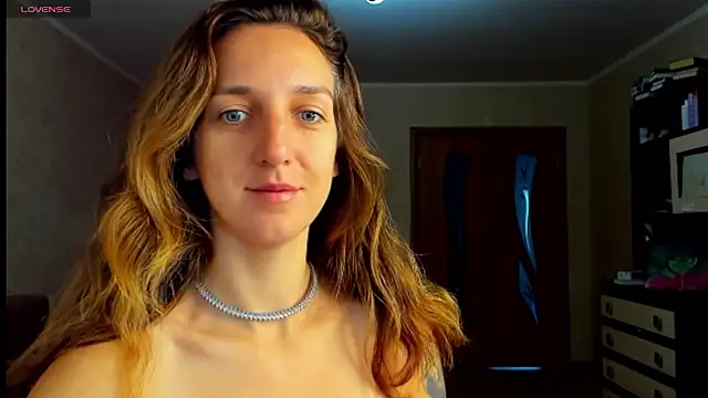 Snapshot of desired_zzoya chatting on 09/21/25, 01:29 desired zzoya online show from 09/21/25, 01:29