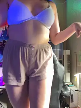 Snapshot of roxxie369 chatting on 09/25/25, 08:12 roxxie369 online show from 09/25/25, 08:12