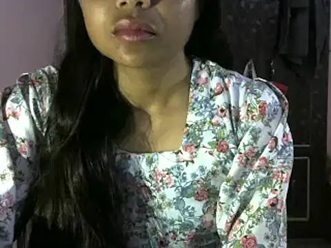 Snapshot of mayra89 chatting on 03/16/25, 12:34 mayra89 online show from 03/16/25, 12:34