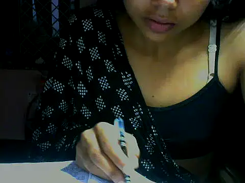 Snapshot of mayra89 chatting on 09/21/25, 03:02 mayra89 online show from 09/21/25, 03:02