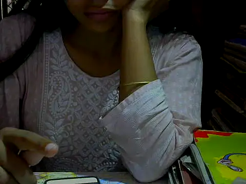 Snapshot of mayra89 chatting on 09/28/25, 04:51 mayra89 online show from 09/28/25, 04:51