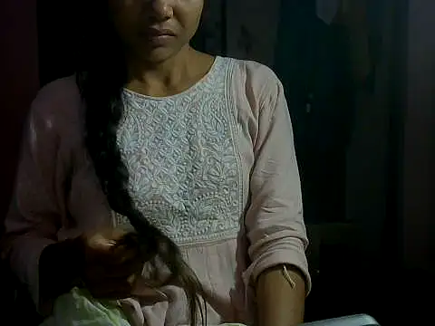 Snapshot of mayra89 chatting on 10/24/25, 02:35 mayra89 online show from 10/24/25, 02:35