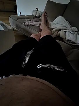 waldik083 online show from 11/09/25, 07:06