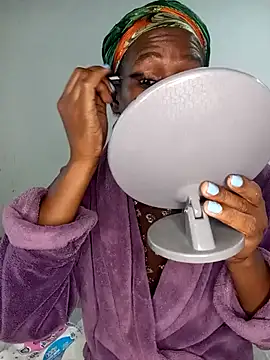 Missvixen81 online show from 04/20/26, 05:10