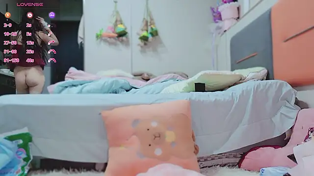 Snapshot of guoguo7777777 chatting on 01/18/26, 10:57 guoguo7777777 online show from 01/18/26, 10:57