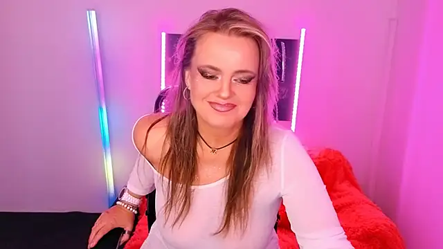 AnielaFox online show from 09/16/25, 07:31