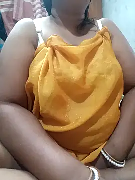 Snapshot of Pakhi_Couple_69 chatting on 07/13/26, 05:38 Pakhi Couple 69 online show from 07/13/26, 05:38