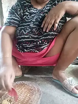 Snapshot of Pakhi_Couple_69 chatting on 07/14/26, 05:45 Pakhi Couple 69 online show from 07/14/26, 05:45