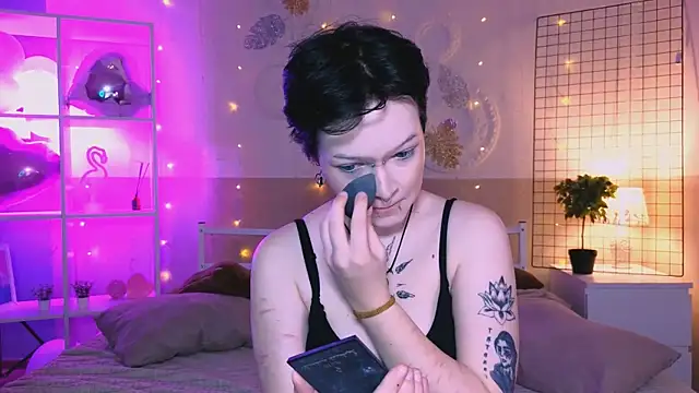 NicoleFlloret online show from 03/22/25, 05:39