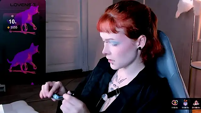 NicoleFlloret online show from 09/17/25, 08:54