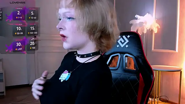 NicoleFlloret online show from 10/09/25, 01:42