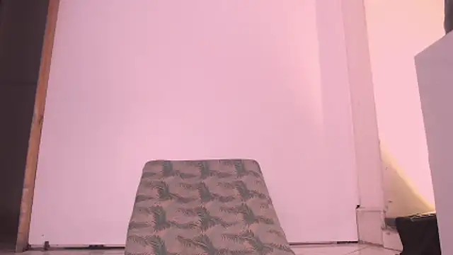 SashaNova online show from 12/22/25, 05:15