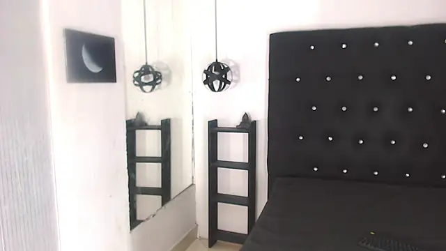 Emily Castillo 1 online show from 03/06/25, 07:47