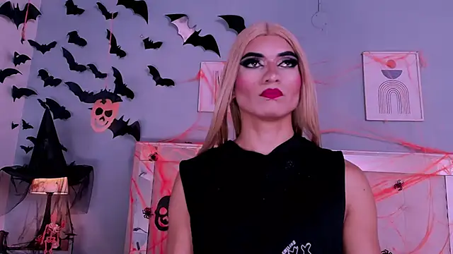 Emily Castillo 1 online show from 11/02/25, 05:21