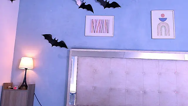 Emily Castillo 1 online show from 11/25/25, 04:56