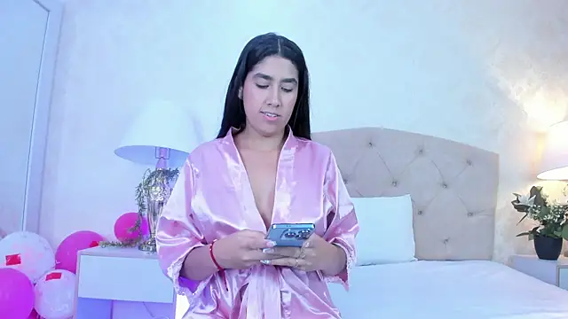 Mia Montess online show from 04/16/26, 10:12