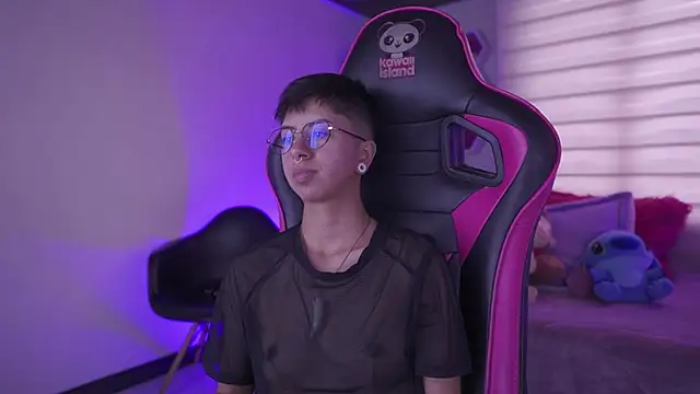 tommy blue online show from 03/11/25, 03:56