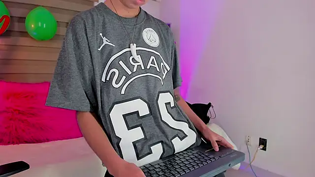 tommy blue online show from 03/20/25, 08:08