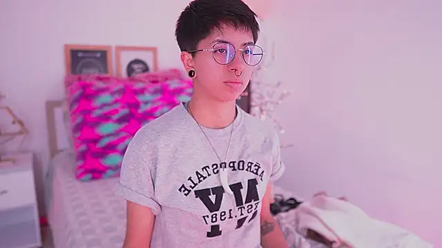 tommy blue online show from 09/11/25, 01:28