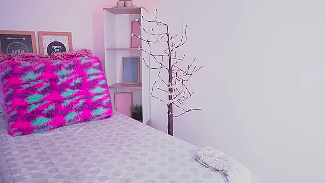 tommy blue online show from 09/12/25, 01:06