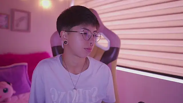 tommy blue online show from 04/21/26, 12:33