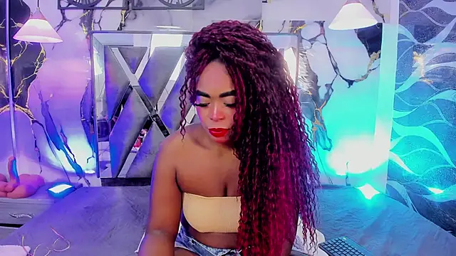 CandyMartinez  online show from 06/15/26, 07:05