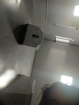 Snapshot of viviksmel chatting on 10/08/25, 04:26 viviksmel online show from 10/08/25, 04:26