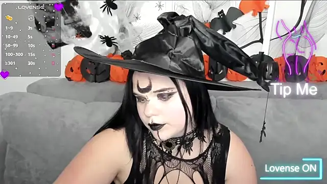 Eliss Shyyo online show from 10/31/25, 03:46