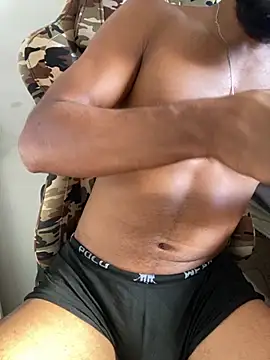 Snapshot of Dasul_ chatting on 10/19/25, 06:52 Dasul online show from 10/19/25, 06:52