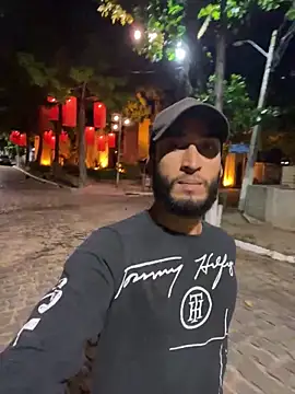 Snapshot of Dasul_ chatting on 11/19/25, 04:45 Dasul online show from 11/19/25, 04:45