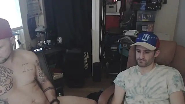 Snapshot of weknowourworth6999 chatting on 11/23/25, 02:39 weknowourworth6999 online show from 11/23/25, 02:39