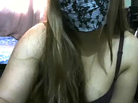 Snapshot of cute_kuku chatting on 03/14/25, 05:05 cute kuku online show from 03/14/25, 05:05