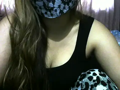 Snapshot of cute_kuku chatting on 03/15/25, 02:14 cute kuku online show from 03/15/25, 02:14