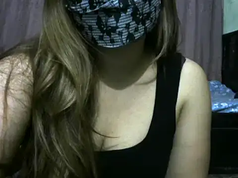 Snapshot of cute_kuku chatting on 03/15/25, 02:45 cute kuku online show from 03/15/25, 02:45