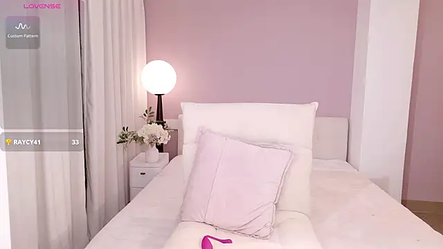 honey113 online show from 04/19/26, 01:54