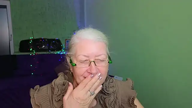 Maya Mayflower online show from 03/19/25, 03:29