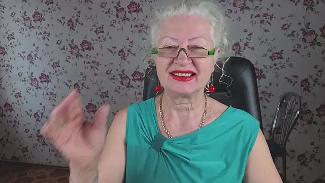 Maya Mayflower online show from 09/26/25, 04:05