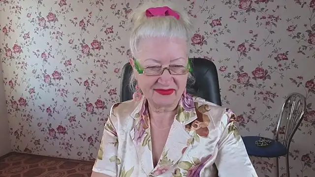 Maya Mayflower online show from 09/29/25, 04:06