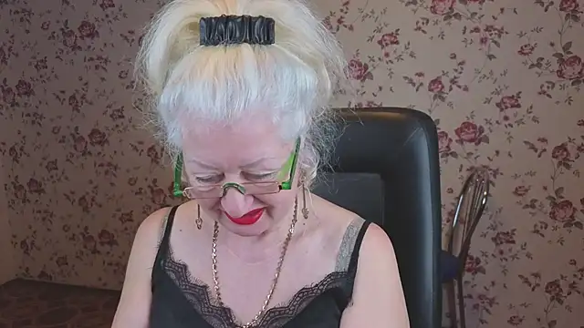 Maya Mayflower online show from 01/17/26, 03:11