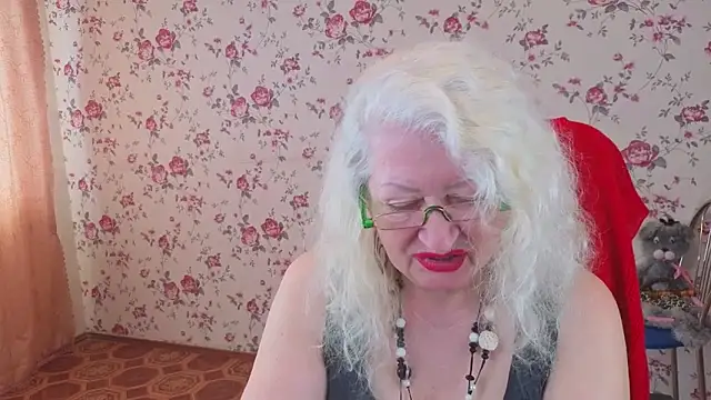 Maya Mayflower online show from 04/06/26, 04:46