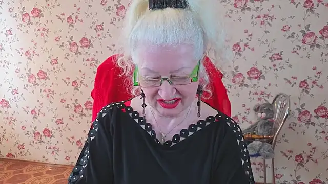 Maya Mayflower online show from 04/11/26, 07:45