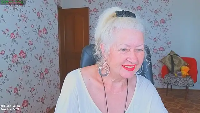 Maya Mayflower online show from 07/05/26, 03:45