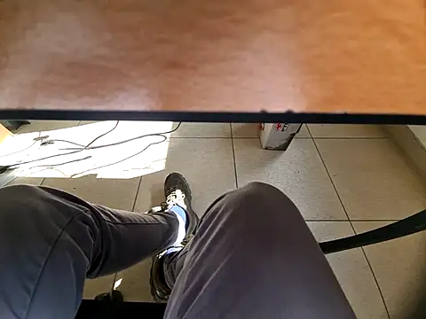 Snapshot of GM51-1988 chatting on 03/17/25, 12:25 GM51-1988 online show from 03/17/25, 12:25