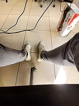 Snapshot of GM51-1988 chatting on 03/18/25, 10:36 GM51-1988 online show from 03/18/25, 10:36