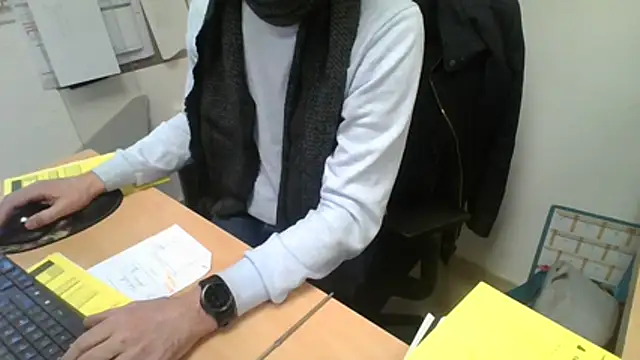 GM51-1988 online show from 11/12/25, 03:56