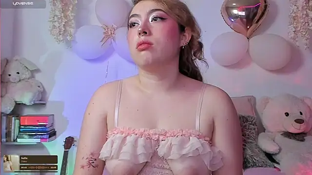 julieta cooper20 online show from 02/07/26, 04:27