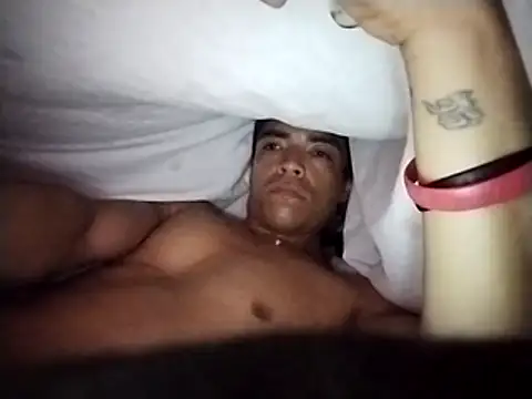 Snapshot of Flakito2490 chatting on 04/07/26, 10:05 Flakito2490 online show from 04/07/26, 10:05